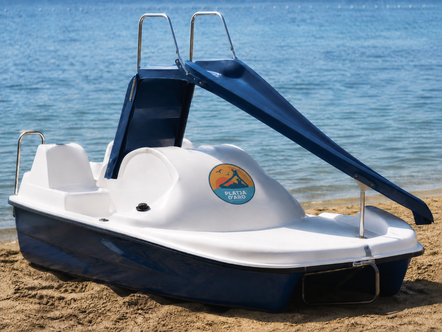 Hidropedal compacto con tobogán delantero para niños
